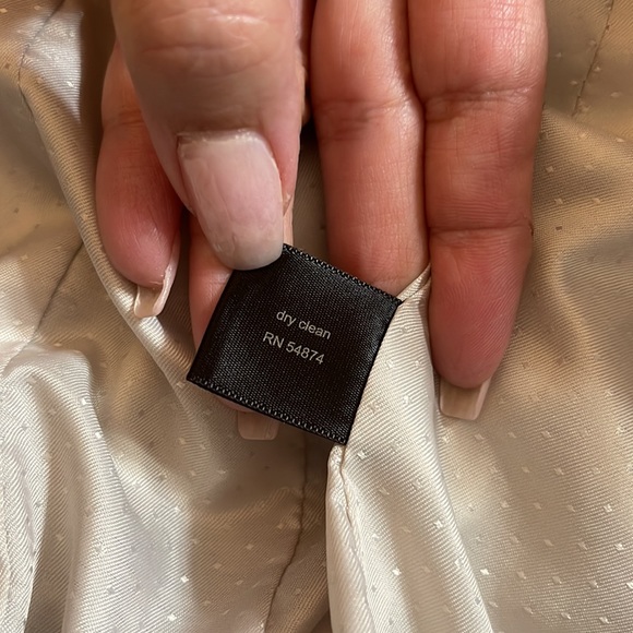 The Limited Cream Blazer with Pockets - Picture 13 of 13